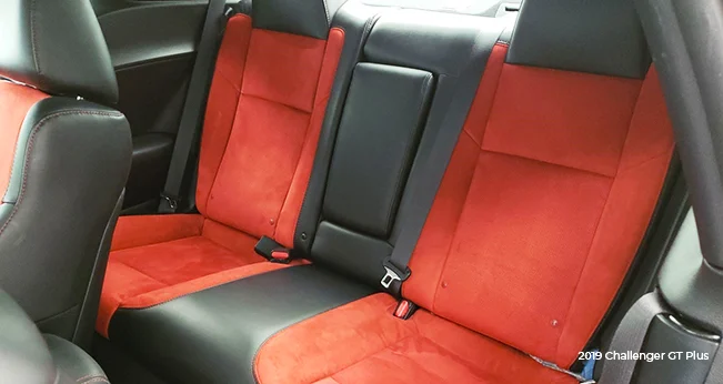2020 Dodge Challenger: Backseats | CarMax