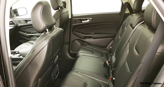 Ford Edge: Backseats | CarMax