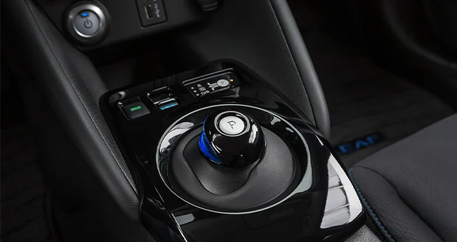 Chevrolet Bolt vs. Nissan Leaf: Nissan Leaf Performance | CarMax