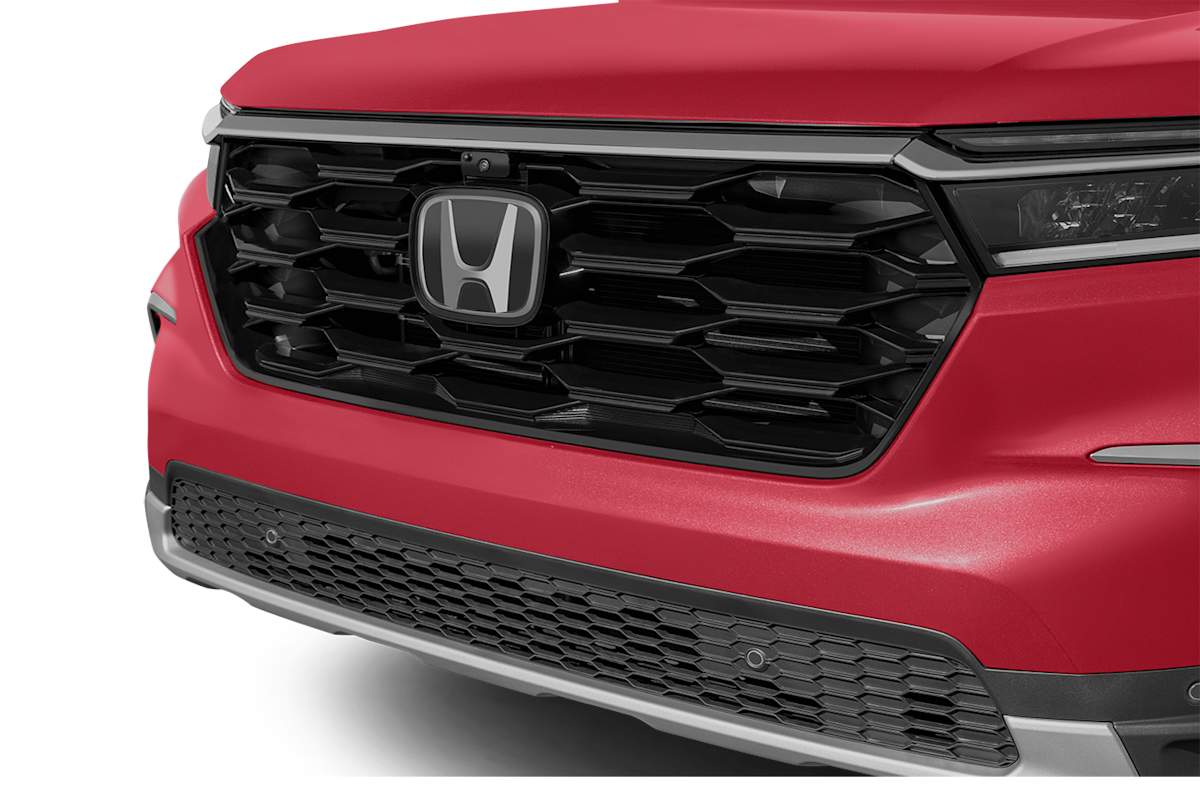 Red Honda Pilot front grill