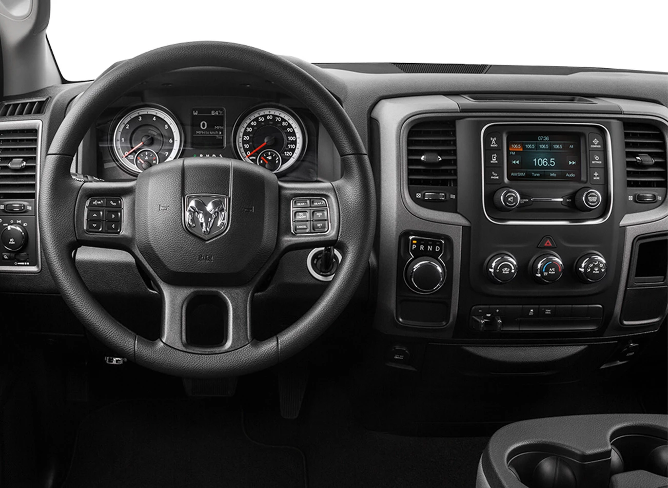 2015 RAM 1500: Steering wheel and dashboard | CarMax