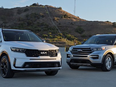 2023 SUVs Compared: Ford Explorer vs. Kia Sorento