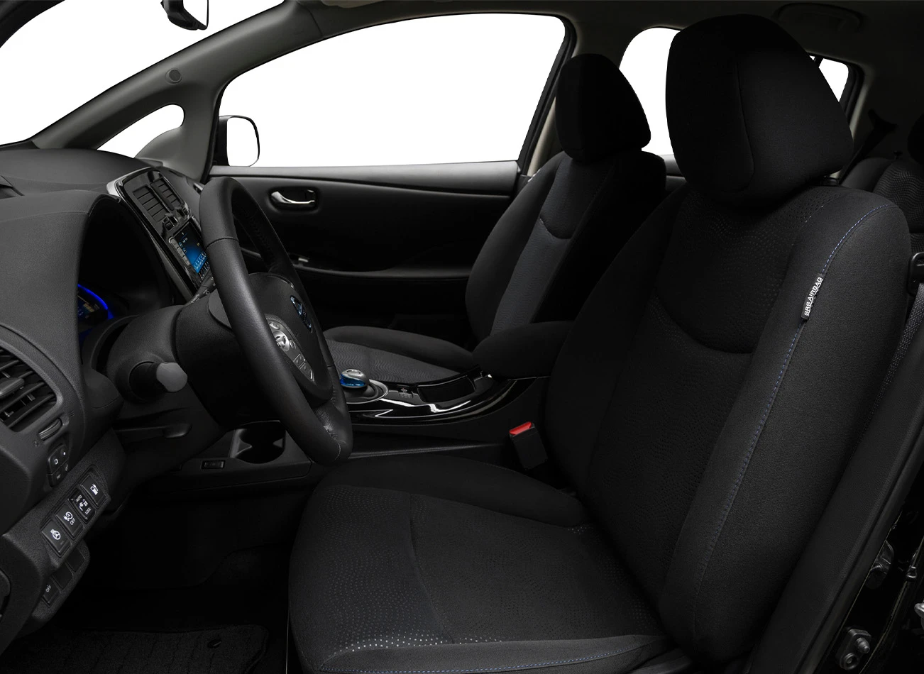 2017 Nissan Leaf Review: Front seats | CarMax