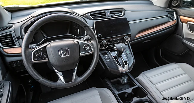 Honda CR-V Review: Dashboard | CarMax