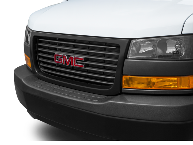 GMC Savana Cargo 2500 Work Van 2022 grill