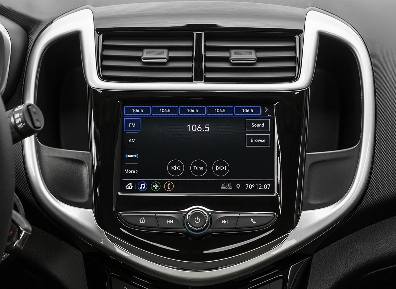 2020 Chevrolet Sonic: Entertainment screen display | CarMax
