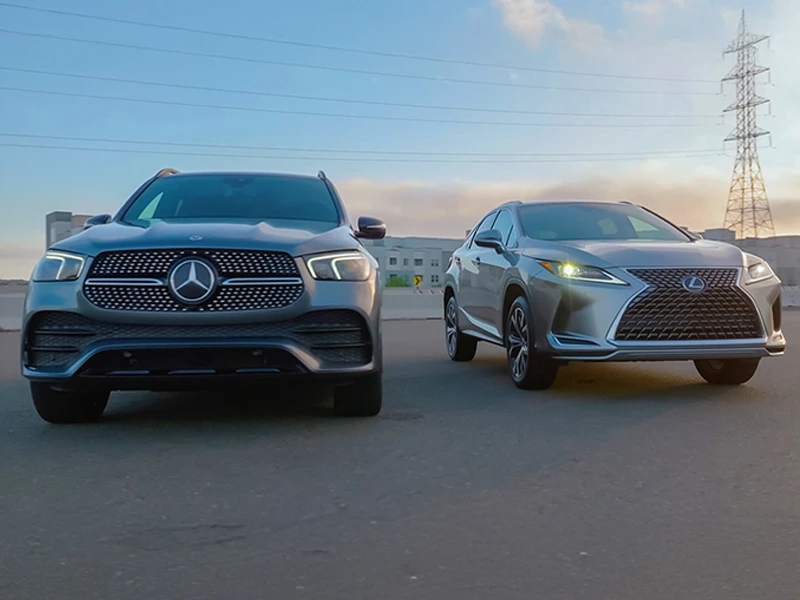 Mercedes-Benz GLE vs. Lexus RX: Abstract Hero | CarMax