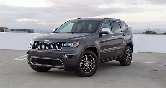 Ask the Expert: Jeep Cherokee vs. Grand Cherokee | CarMax