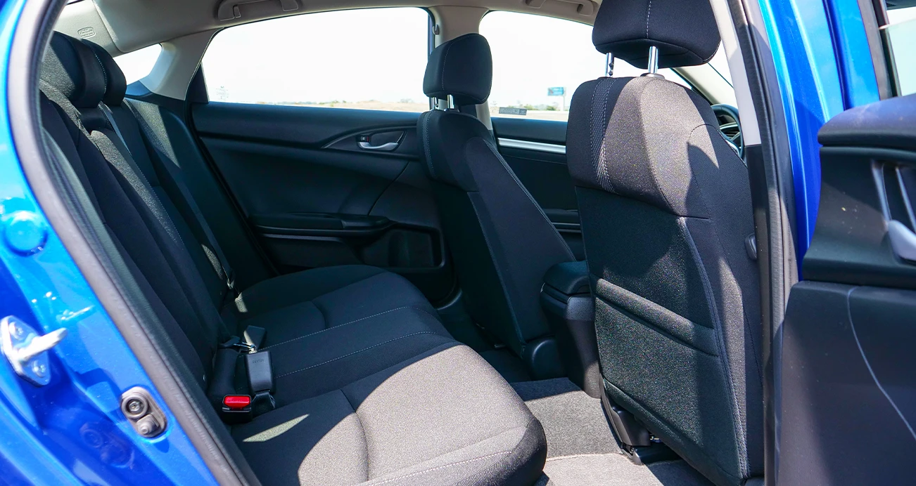 Ask the Expert: Honda Civic Sedan vs. Civic Si: Interior backseats of Honda Civic