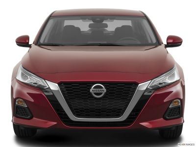 2022 Nissan Altima front view