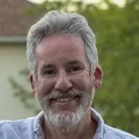 Perry Stern, Edmunds Contributor