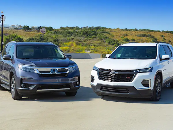 Used Three-Row SUVs Compared: Honda Pilot vs. Chevrolet Traverse: Abstract | CarMax