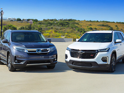 Used Three-Row SUVs Compared: Honda Pilot vs. Chevrolet Traverse | CarMax