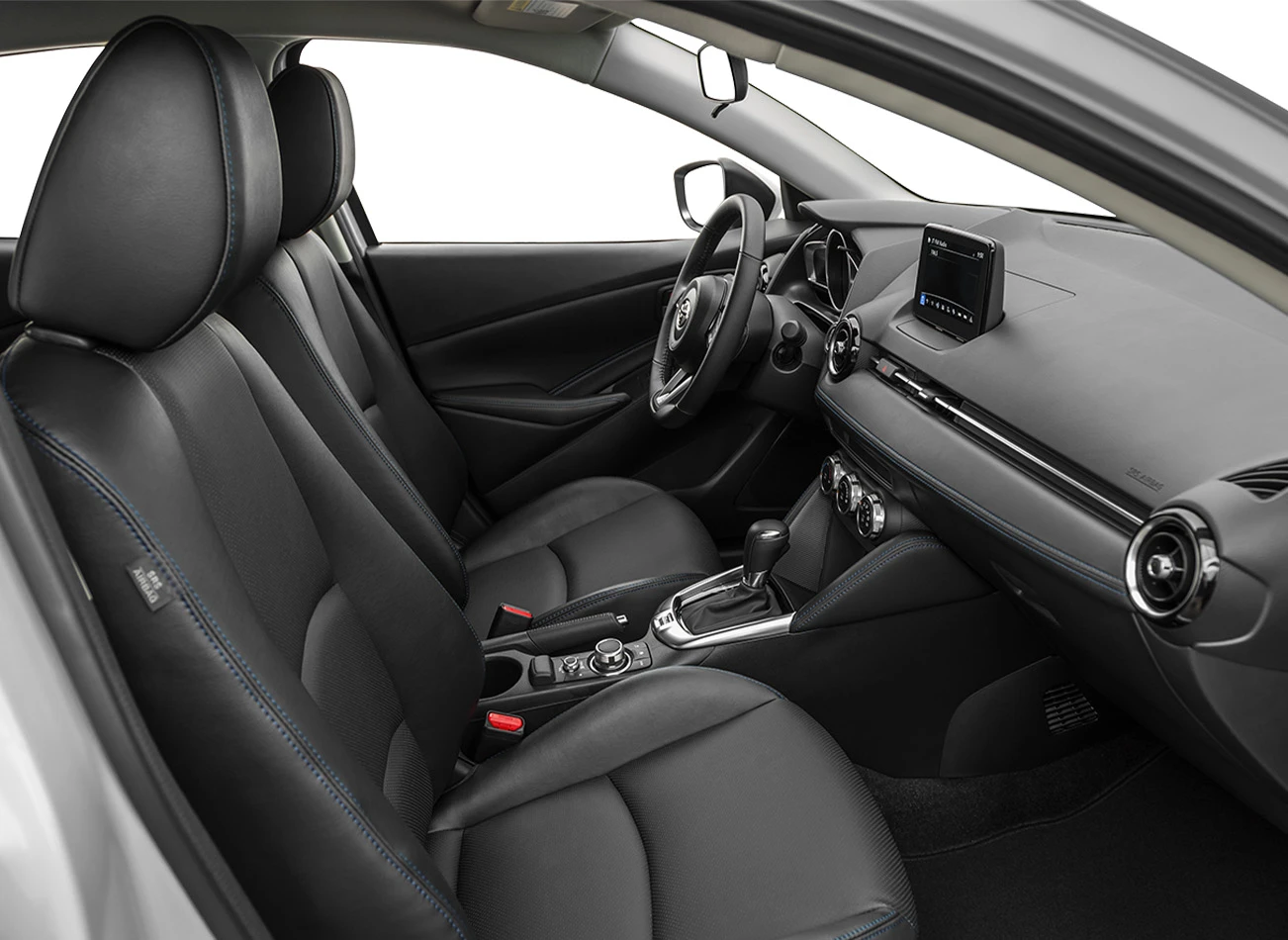 2020 Toyota Yaris: Front seats | CarMax