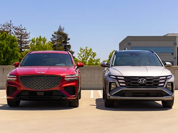 Luxury vs Lowkey-Genesis GV70 vs Hyundai Tucson Hero-abstract 800x600