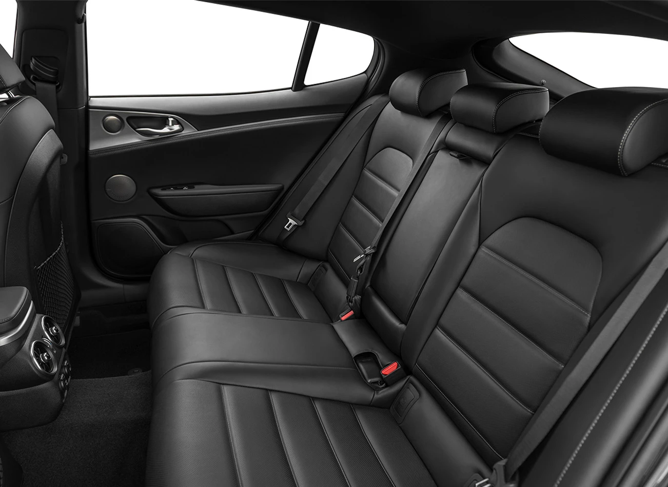 2021 Kia Stinger: Backseats | CarMax