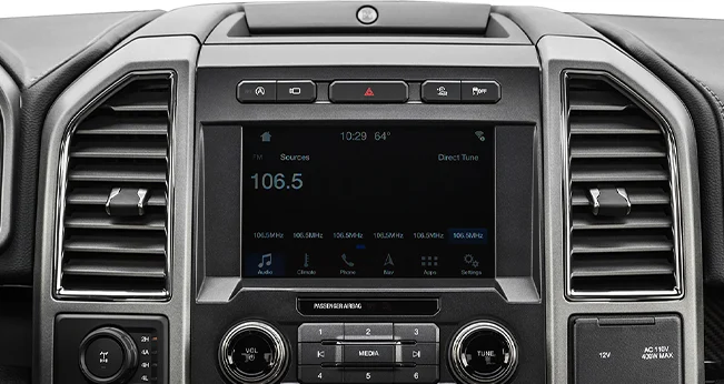 Chevrolet Silverado 1500 vs. Ford F-150: Ford F-F150 Tech | CarMax
