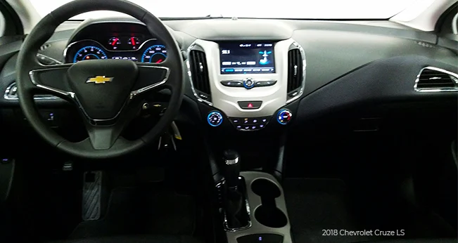 Chevrolet Cruze: Tech Dash | CarMax