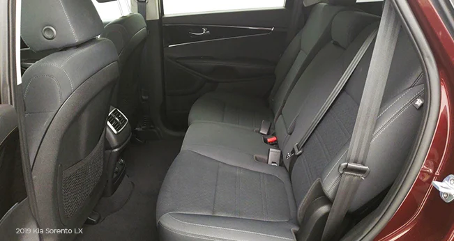 Kia Sorento: Backseats | CarMax