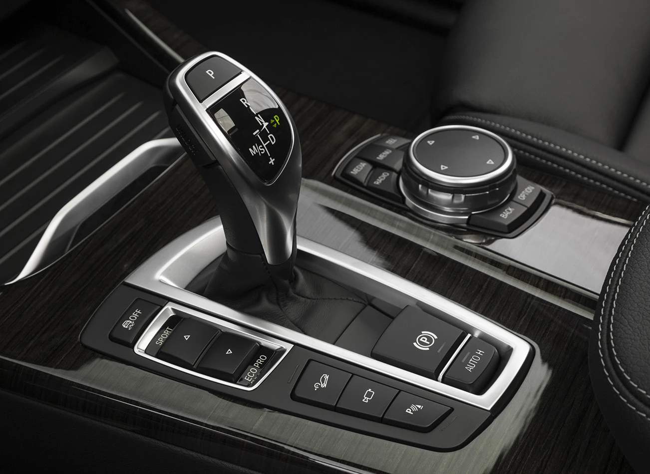 2016 BMW X3: Gear shift | CarMax