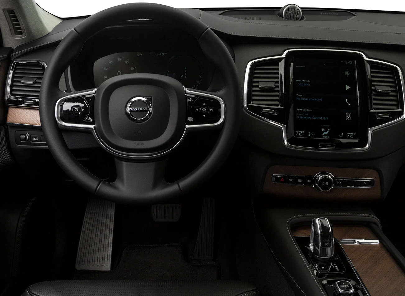 2017 Volvo XC90: Steering wheel and dashboard | CarMax