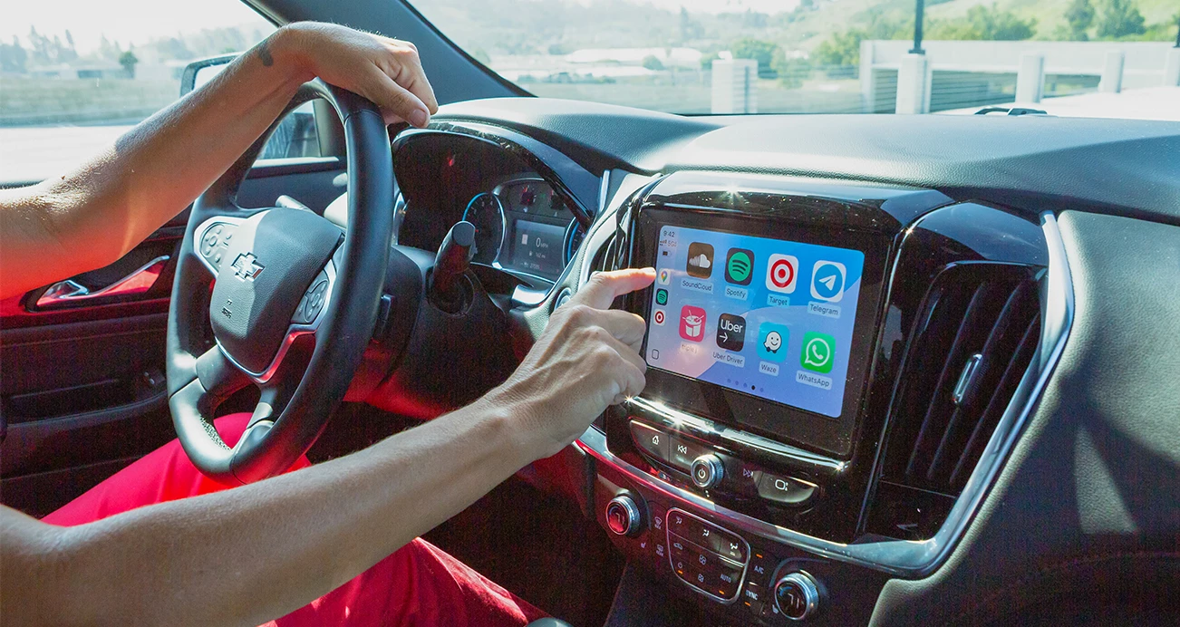 2023 Chevrolet Traverse infotainment screen