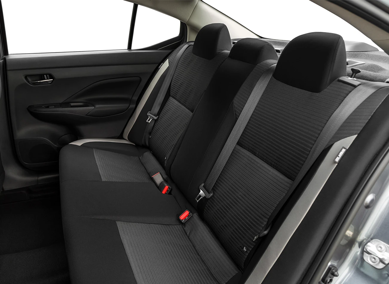 2020 Nissan Versa: Backseats | CarMax
