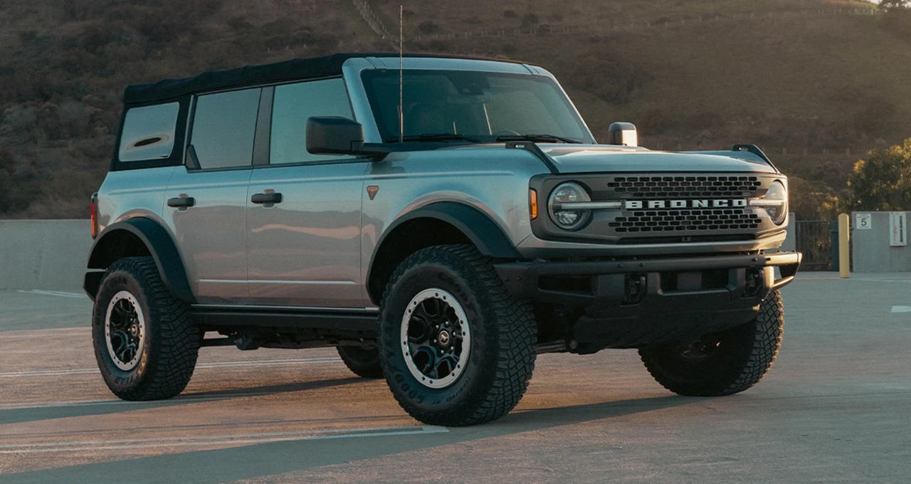 Ford Bronco side exterior