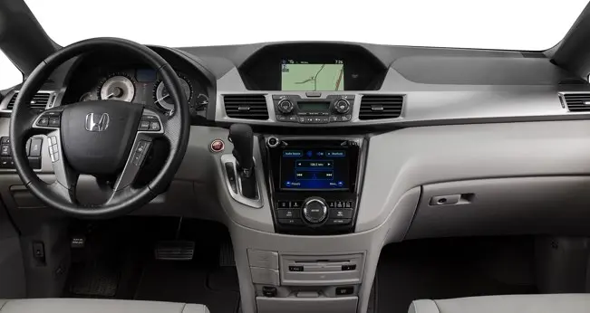 10 Reasons to Buy a Honda Odyssey: Dashboard | CarMax