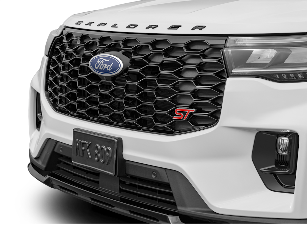 2025 Ford Explorer ST front grill