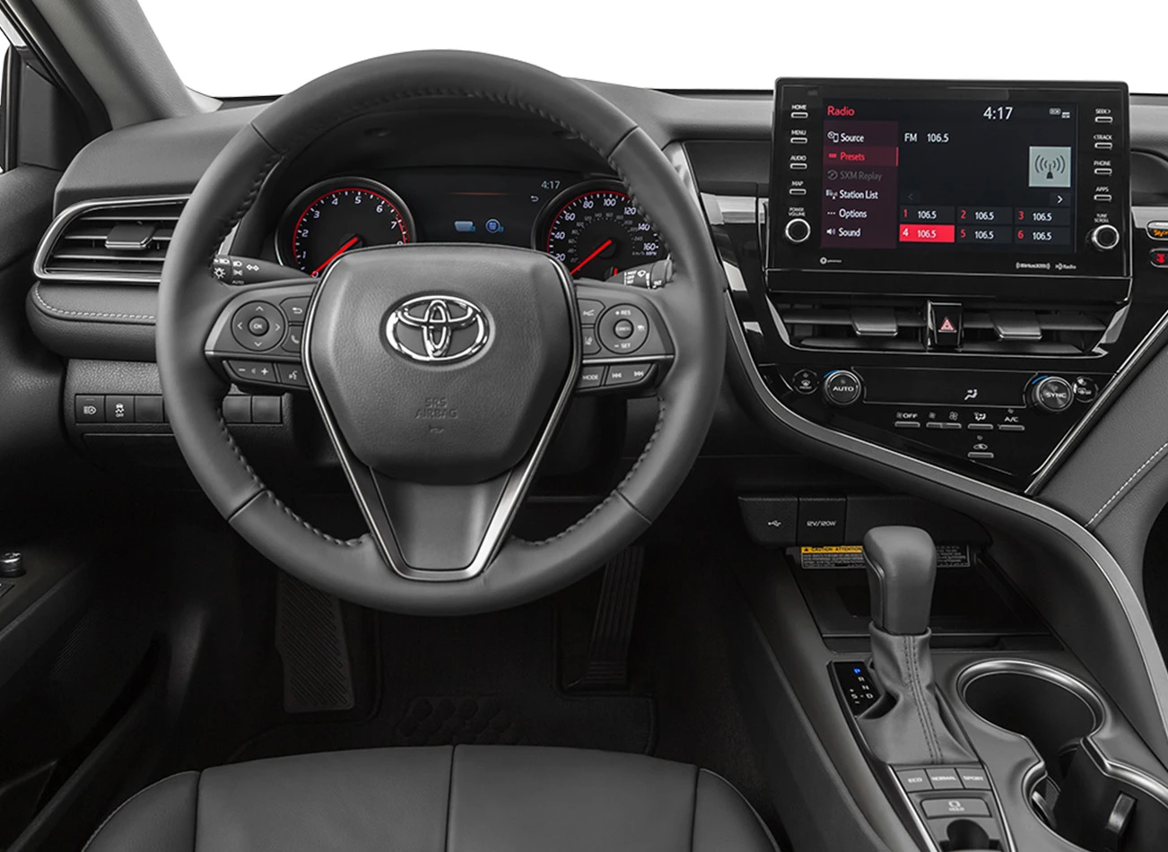2022 Toyota Camry: Steering wheel | CarMax