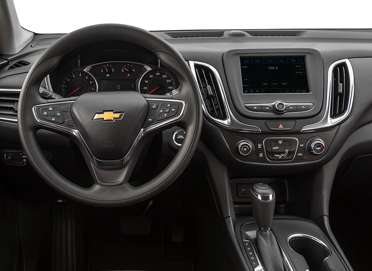 2020 Chevrolet Equinox: Steering wheel and display screen | CarMax