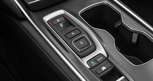 Nissan Altima vs. Honda Accord: Honda Accord Performance | CarMax