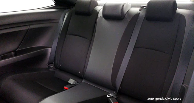 2019 Honda Civic Review: Backseats | CarMax