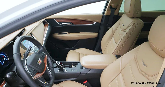 2020 Cadillac XT5 Review:Front Seats | CarMax