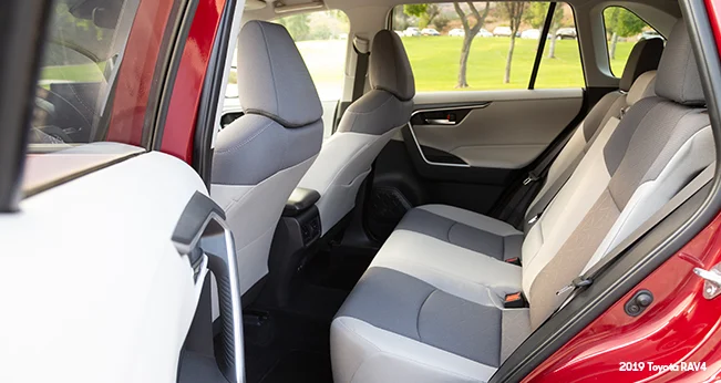 Toyota RAV4: Backseats | CarMax