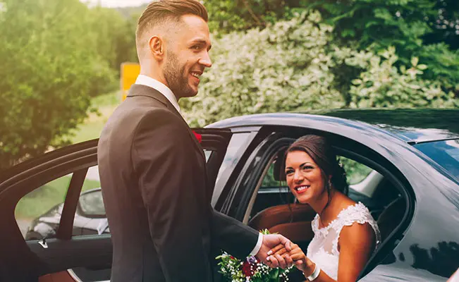 Best Times to Buy a Car: Married | CarMax