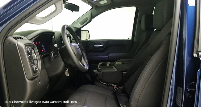 Chevrolet Silverado Review: Front Seats | CarMax