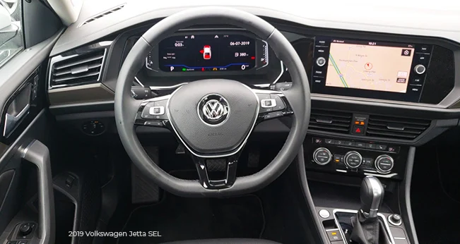 Volkswagen Jetta Review:Dash | CarMax