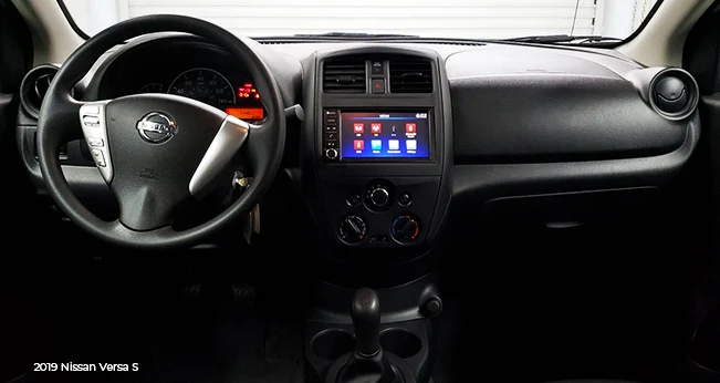 2019 Nissan Versa Review: Tech Dash | CarMax