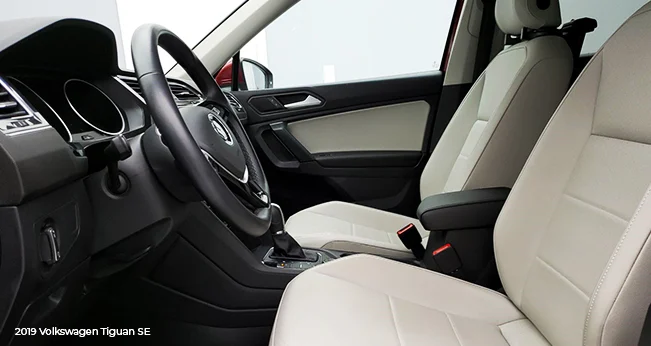 2019 Volkswagen Tiguan: Front Seats | CarMax