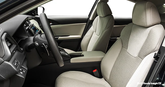 Honda Insight Review: Front seats | CarMax