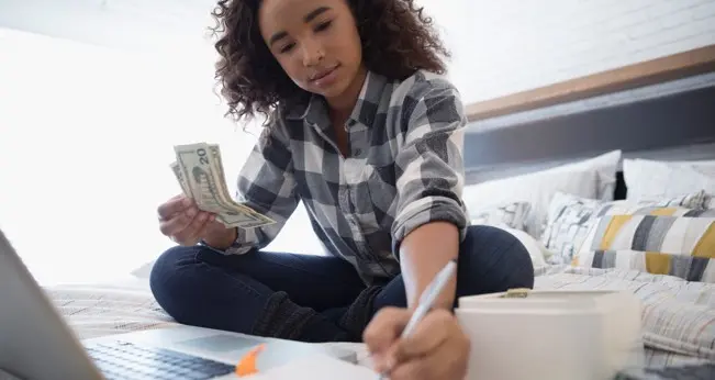 Tax Time Budget Tips: Know Your Budget | CarMax