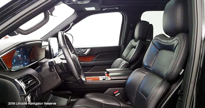 2019 Lincoln Navigator: Front Seats | CarMax