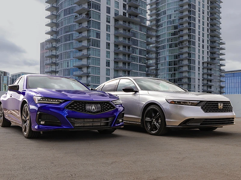 Luxury vs Lowkey-Honda Accord vs Acura TLX Hero-abstract 800x600 | CarMax