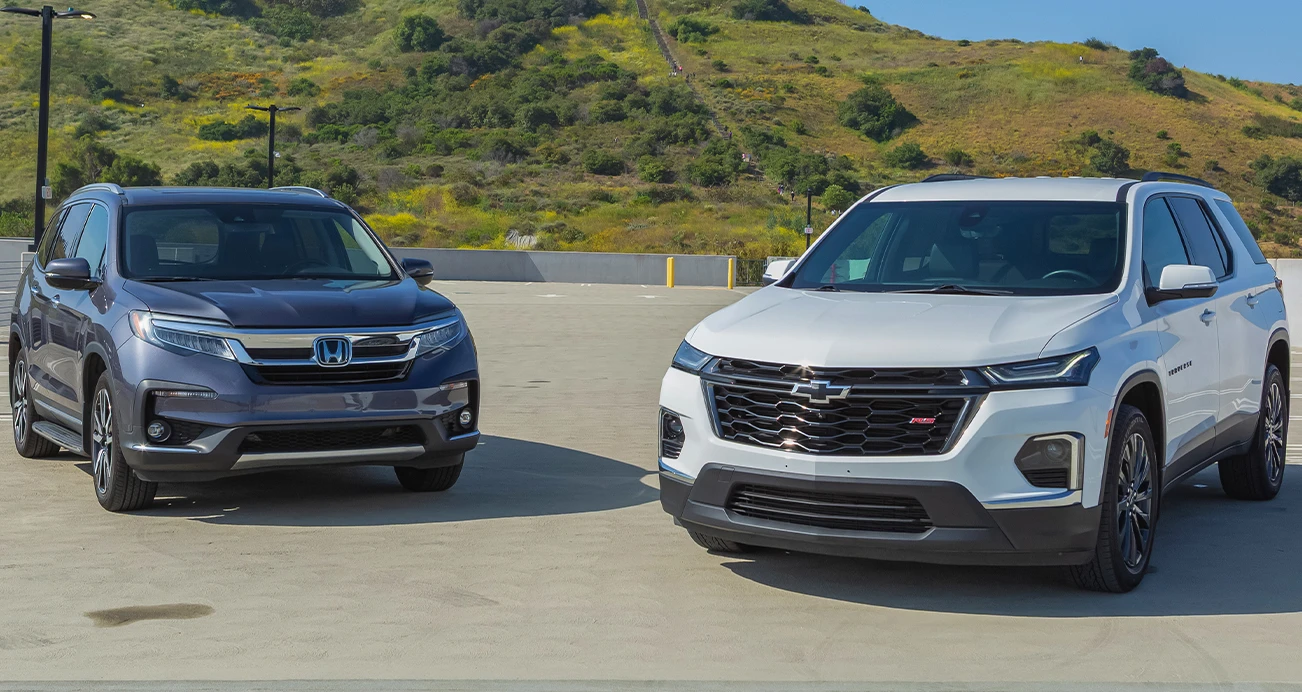 Honda Pilot vs Chevrolet Traverse side by side