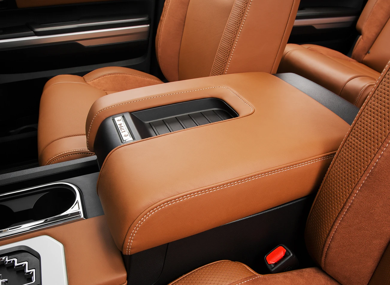 2017 Toyota Tundra: Interior Console  | CarMax
