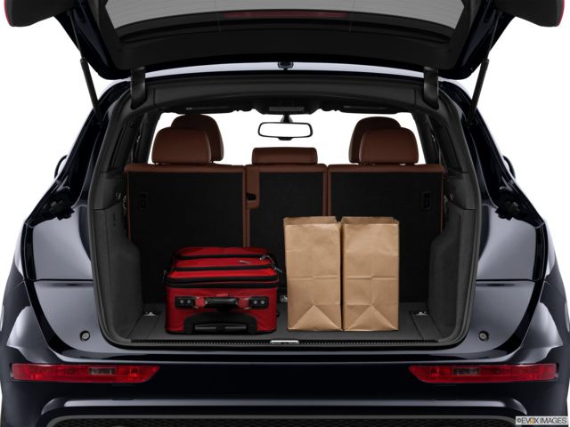 2012 audi q5 cargo area with stuff
