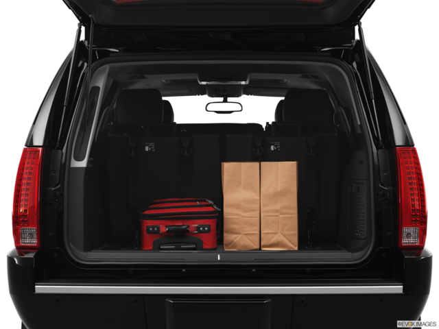 2012 cadillac escalade-hybrid cargo area with stuff
