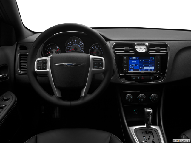 2012 chrysler 200 dashboard